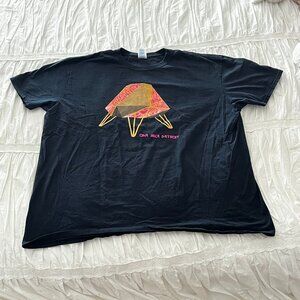 Vintage One Mile Detroit t-shirt 2xl